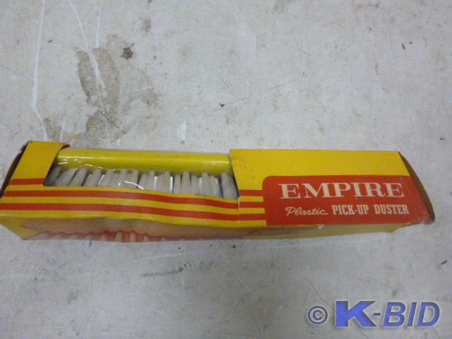 lot 84 image: Empire Pick-Up Duster