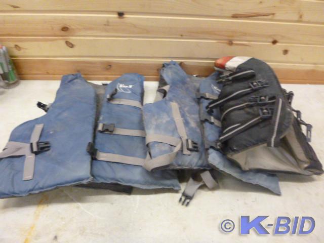 lot 94 image: 3 Life Vests   2 Adult Size Super L...