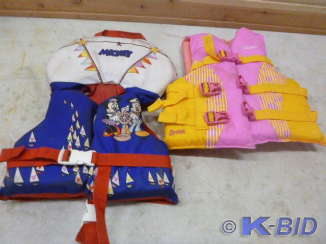 lot 98 image: 2 Childs Life Vests  