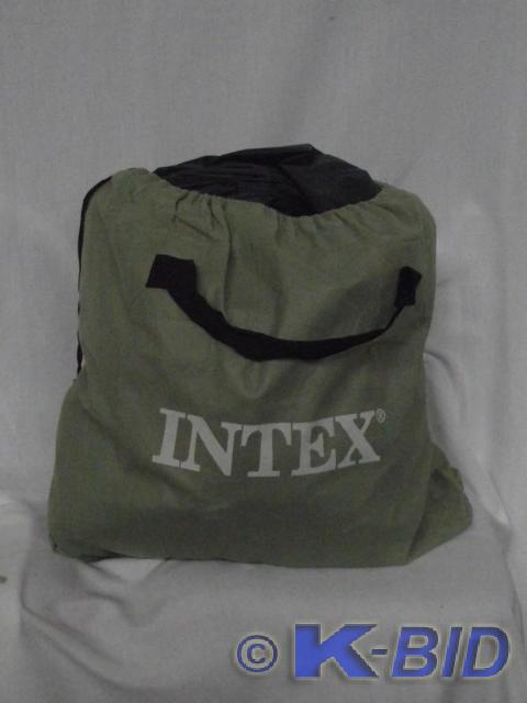 Intex&nbspPillow Rest Queen&nbspA...