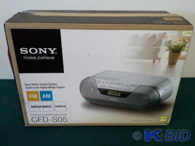 lot 103 image: Sony CD Radio Cassette Recorder mod...