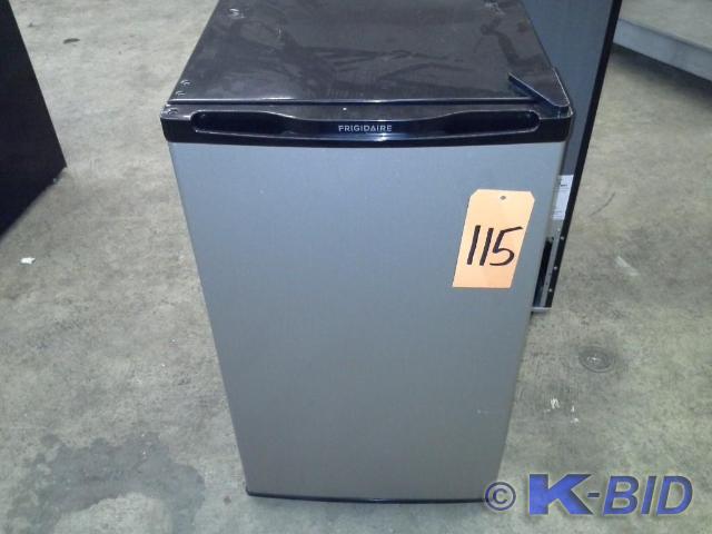 lot 115 image: Frigidaire compact refrigerator mod...