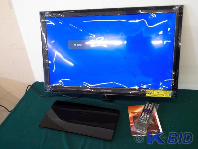lot 12 image: Sceptre 32 LED Flat Screen TV mode...