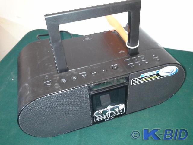 lot 143 image: Sony CDAMFMCD-RRW Playback, iPo...