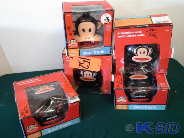 lot 152 image: (4) piece lot Paul Frank cd boombox...