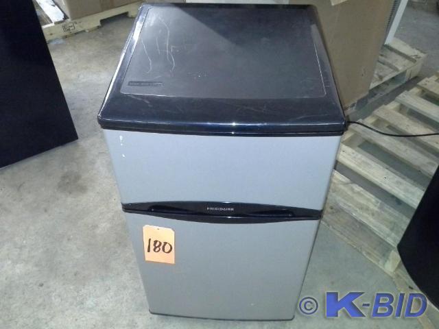 lot 180 image: Frigidaire compact refrigerator mod...