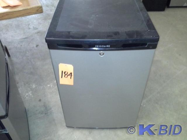 lot 184 image: Frigidaire compact refrigerator mod...