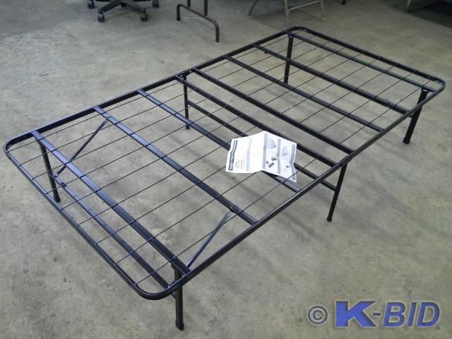 lot 211 image: Sleep Master Platform Metal Bed Fra...