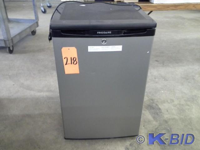 lot 218 image: Frigidaire compact refrigerator mod...