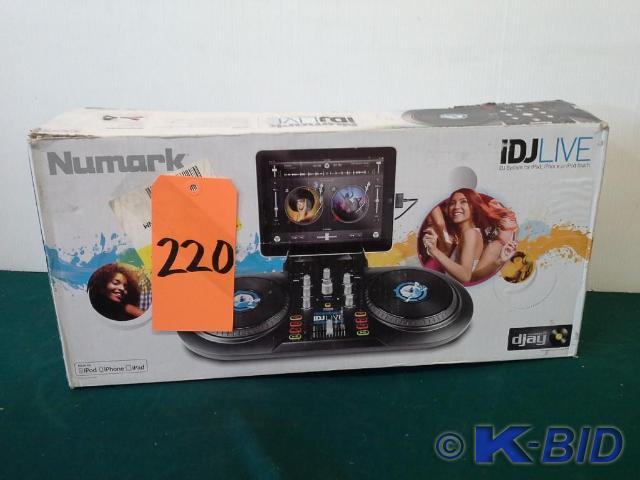 lot 220 image: Numark iDJLive DJ Sysrem for iPad, ...