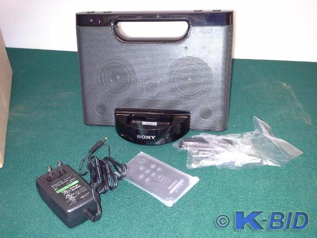 lot 57 image: Sony Compact Speaker Dock for iPod ...