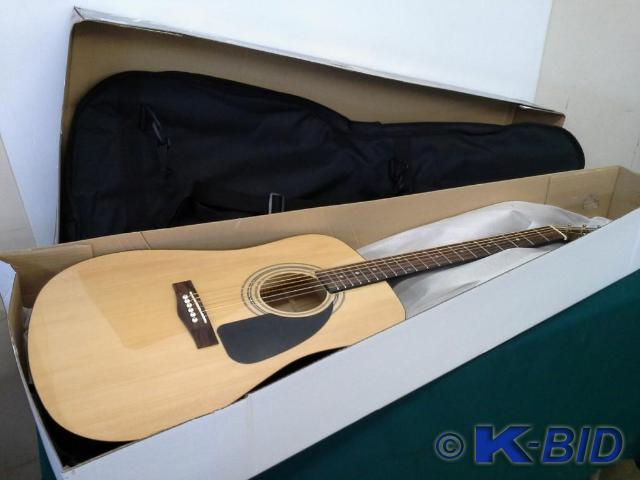 lot 62 image: Fender FA-100 Acoustic Pack wcarry...