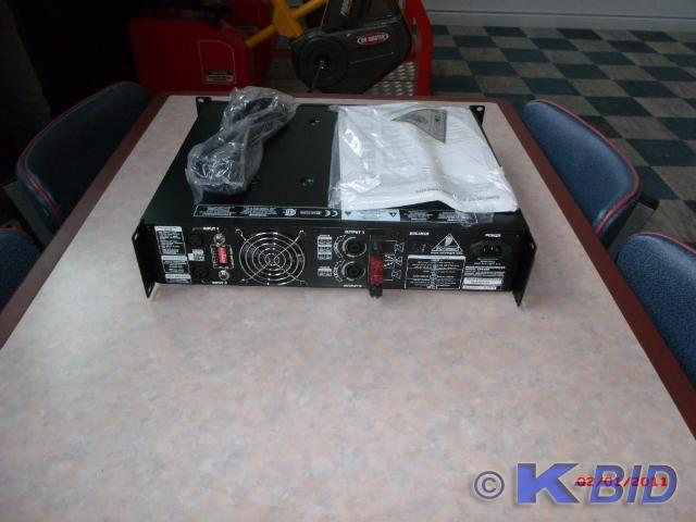 lot 2 image: Behringer&nbspEUROPOWER EP1500  2...