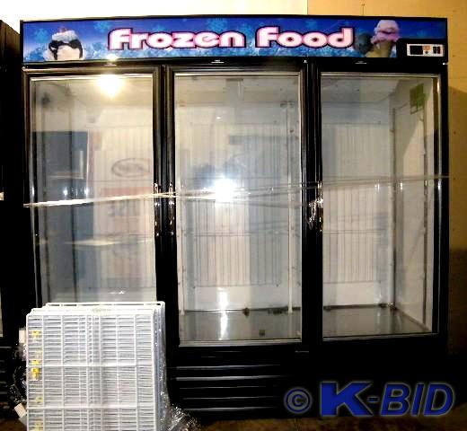 lot 3 image: Freezer Merchandiser    Three secti...