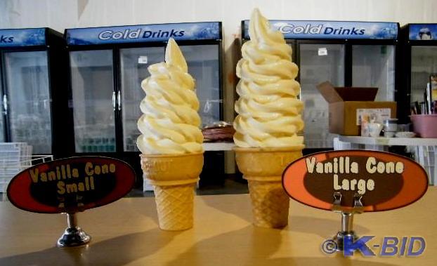lot 45 image: Lot of 2 A & W Fake Food Displa...
