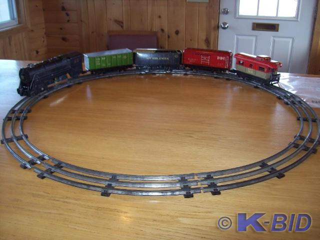 Vintage Mark Train Set -Tin -No tra...