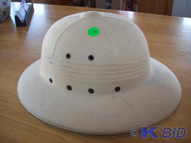 lot 11 image: Safari Hat -Used