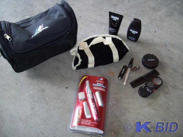 lot 16 image: Old Spice Travel Kit -Has Battery...