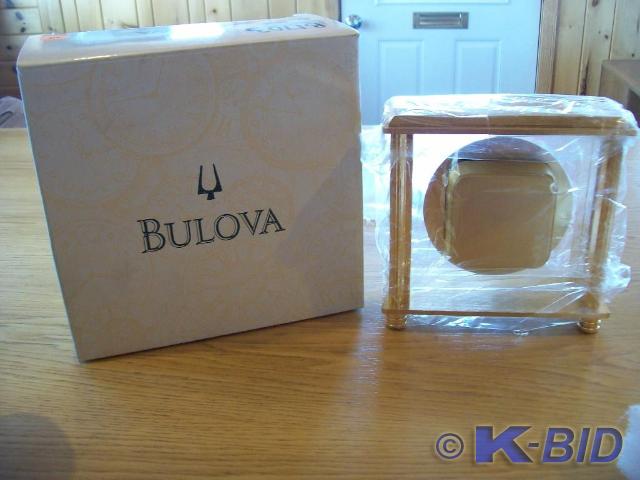 lot 29 image: Bolova DeskDresser Clock -New in b...