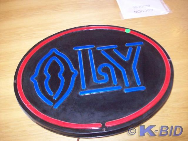 lot 3 image: Oly Lighted Beer Sign -Bulb doesnt...