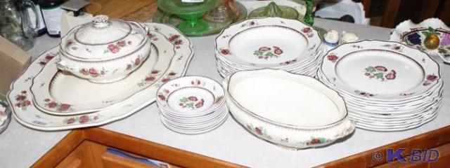lot 141 image: 12 place setting Wedgwood china A b...