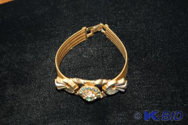 lot 158 image: Gold filled bracelet jewelry