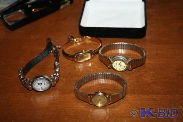 lot 175 image: 4 watches Citizen Bulova Sunrise Af...