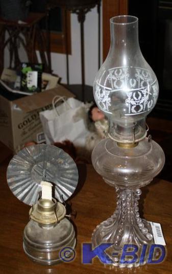 lot 184 image: vintage 2 kerosene lamps P & A ...