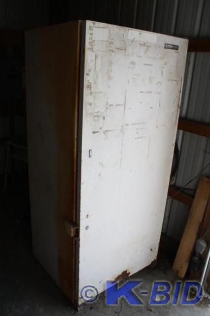 lot 202 image: Whirlpool Freezer model EWV21S. con...