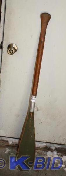 lot 214 image: Antique canoe paddle. Excellent cab...