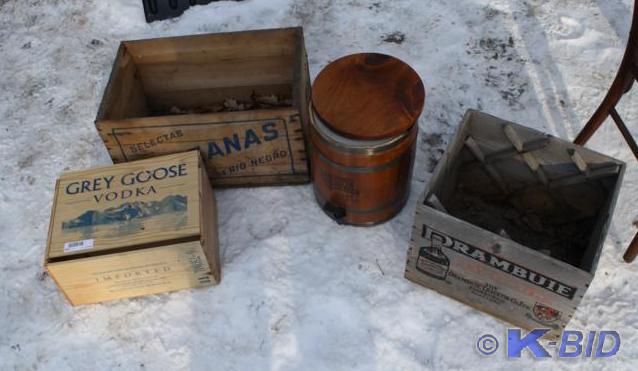 lot 221 image: Jack Daniels wooden keg 18 tall v...