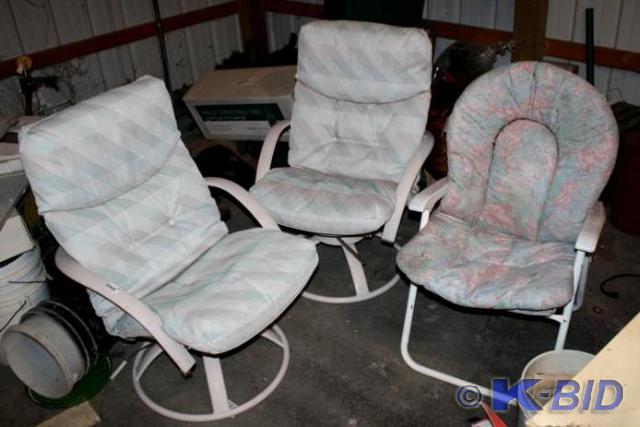 lot 248 image: 3 patio chairs