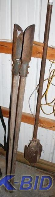 lot 251 image: 2 post hole diggers one is 9 feet t...