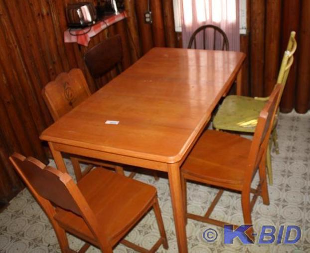 lot 271 image: Vintage Oak wood table and 6 wood c...