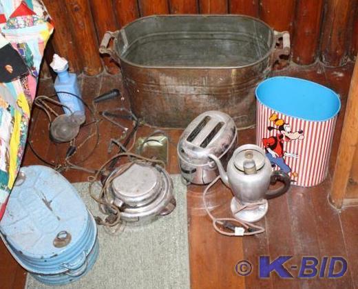 lot 273 image: Antique vintage household items Dis...