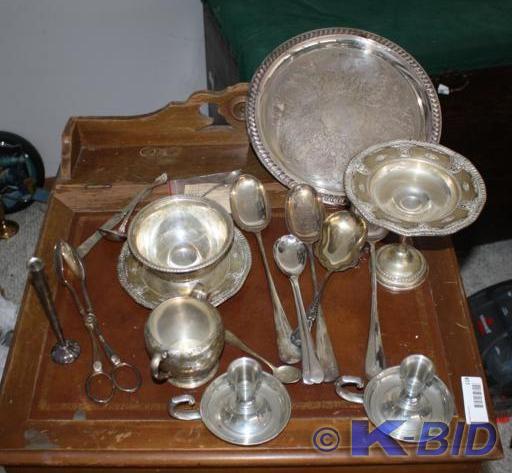 lot 289 image: Silver serving set, 2 pieces are st...