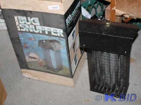 lot 347 image: Bug Snuffer model UB 200