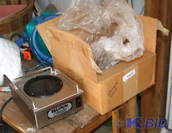 lot 356 image: New in box Bunn omatic coffe warmer...