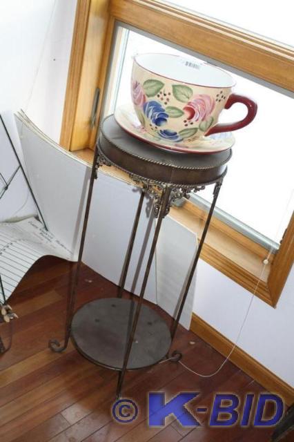 lot 57 image: Large china cup & saucer Style ...