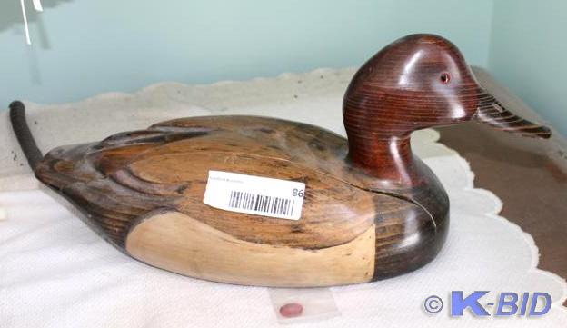 lot 86 image: Wood Duck decoy phone 13 long- Thi...